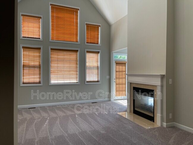Building Photo - 4586 Worthing Chase Dr