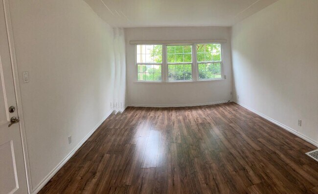 Foto del edificio - 515 E Maple St
