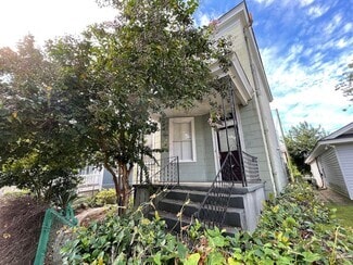 Building Photo - 413 E 36th St