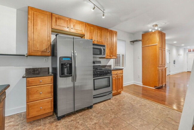 Photo - 918 N 26th St Townhome