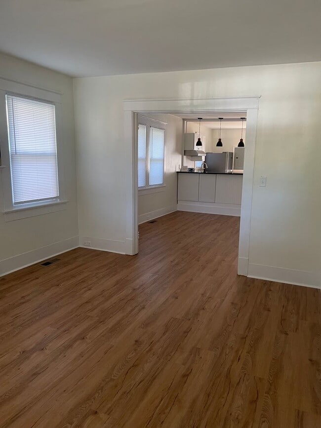 Building Photo - Historic Downtown Wilmington Single Family