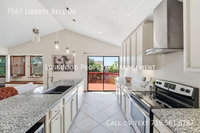 Photo - 7567 Liberty Bell Dr- House