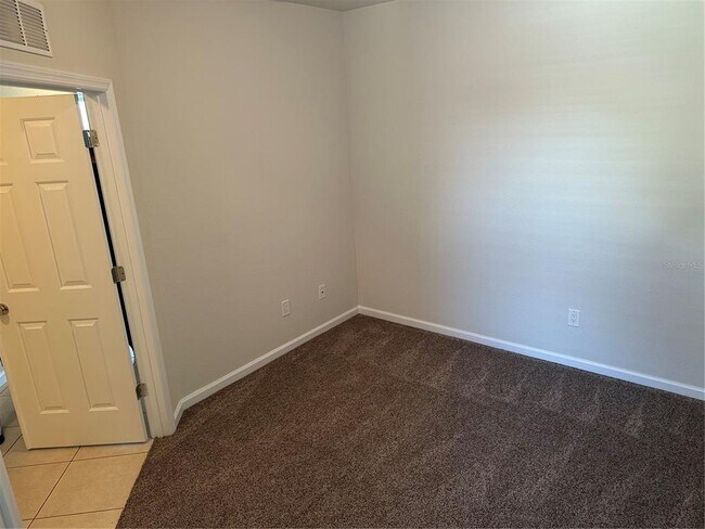 Foto del edificio - 4401 SW 52nd Cir