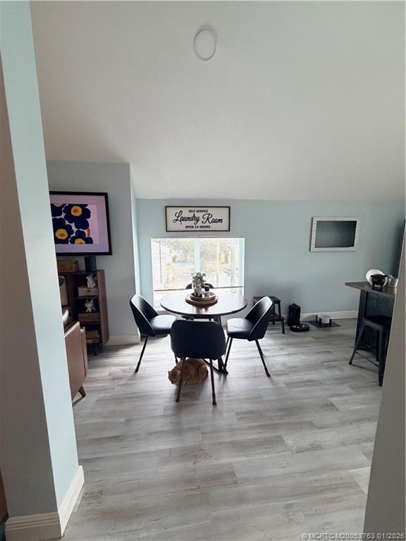 Foto del edificio - 310 SE Denver Ave