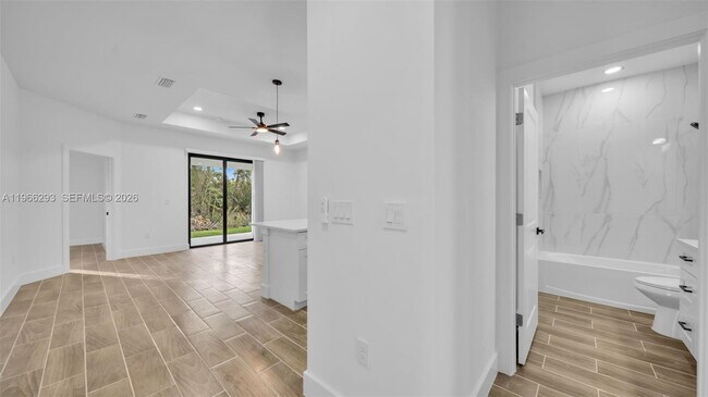 Building Photo - 706 Homer Ave S