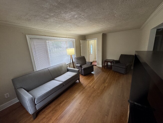 Foto del edificio - 5215 Huntington Ave