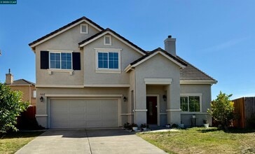 Building Photo - 4431 Meadow Valley Cir