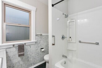 Building Photo - 4822 S L St