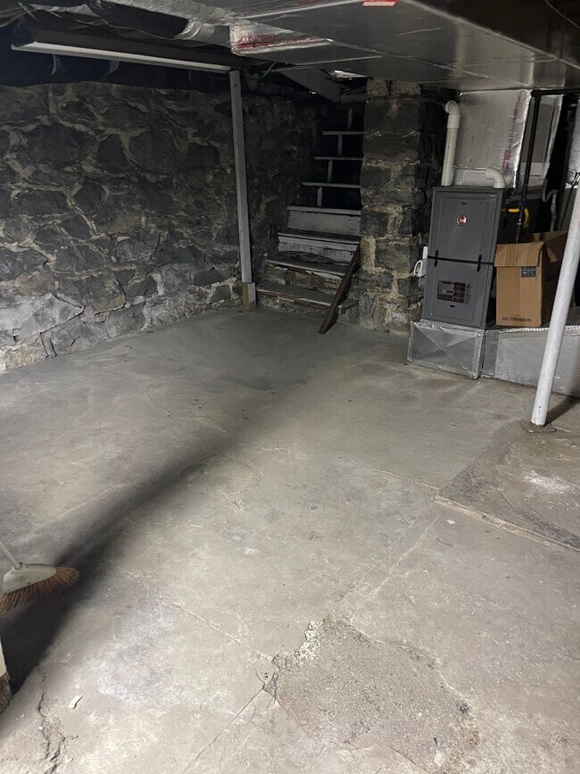 Foto del edificio - 423 N Hanover St