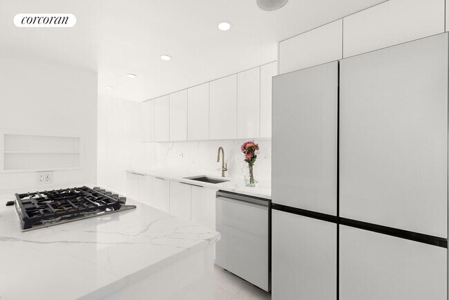 Foto del edificio - 135-145 W 70th St