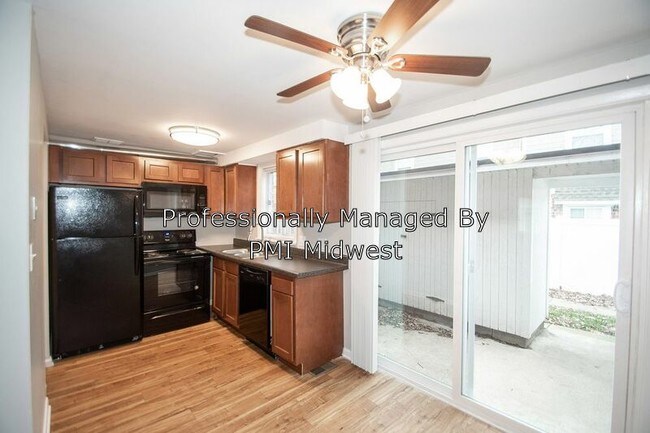 Foto del edificio - 335 1st Ave NW