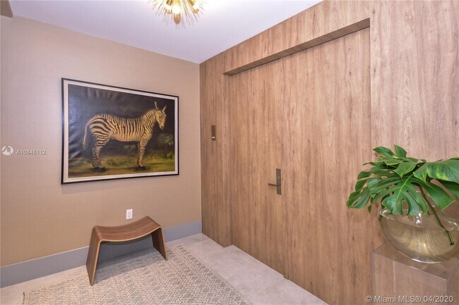 Foto del edificio - 5500 Island Estates Dr