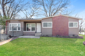 Building Photo - 2105 Medaris Rd NW