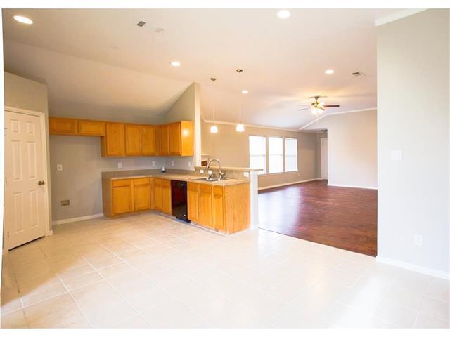Building Photo - 1006 Port Aransas Dr