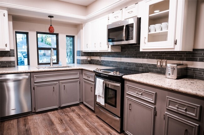 Building Photo - 13011 Lemur Ln