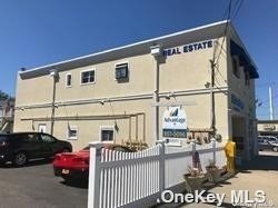 Foto del edificio - 1224 Montauk Hwy