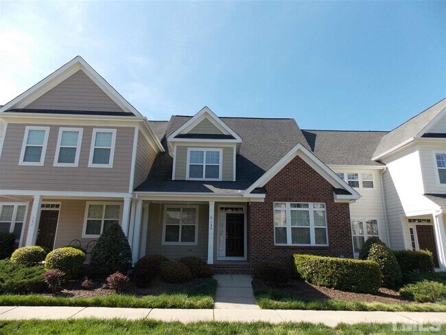 136 Pascalis Pl, Holly Springs, NC 27540 Townhouse for
