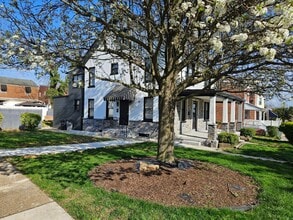 Building Photo - 101 E 35th St