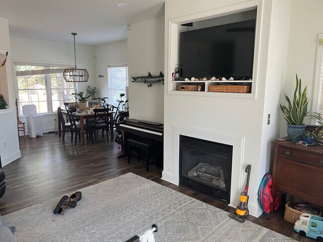 Foto del edificio - 1229 Manning Ave