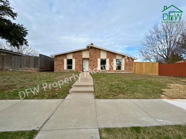 Building Photo - Charming 3-Bedroom Family Home for Lease -...