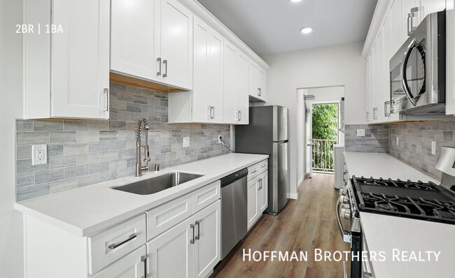 Foto del edificio - 1045 W 42nd Pl Los Angeles, CA 90037