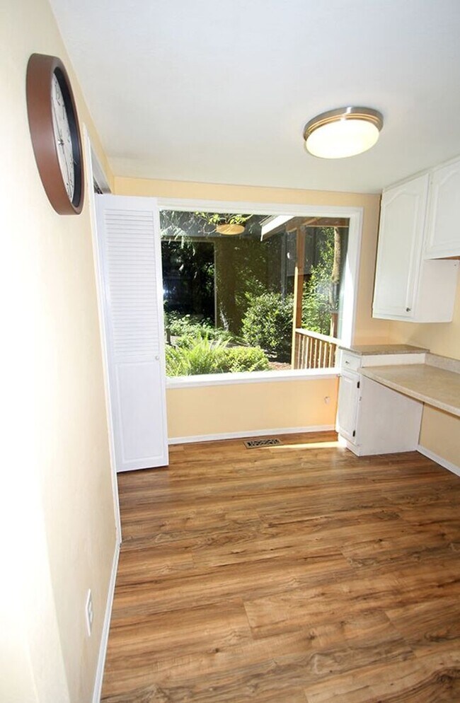 Building Photo - SPACIOUS, PRIVATE, 3 BED BOTHELL HOME FOR ...
