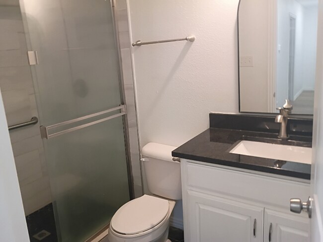 Building Photo - 5739 Donnelly Ave