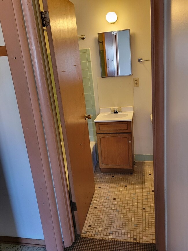 Foto del edificio - 6535 Beloit Rd