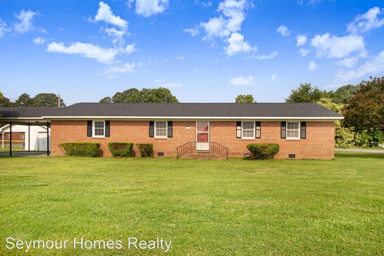 Primary Photo - 3 br, 1.5 bath House - 801 S Vance Street