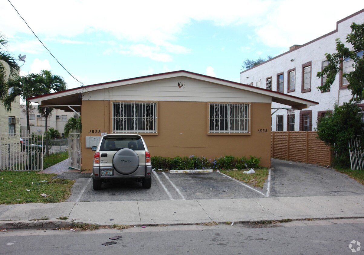 Primary Photo - 1635 NW 3rd St