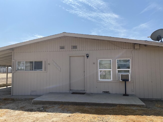 Building Photo - 19523 Bloss Ave