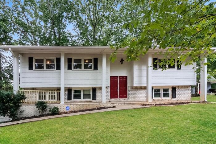 Foto principal - 4910 Old Briar Trail
