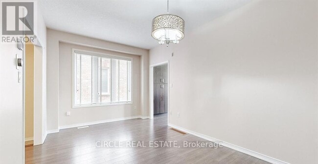 Photo du bâtiment - 603 Remembrance Rd