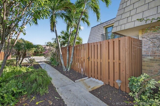 Photo - 112 Ocean Cove Drive Townhome