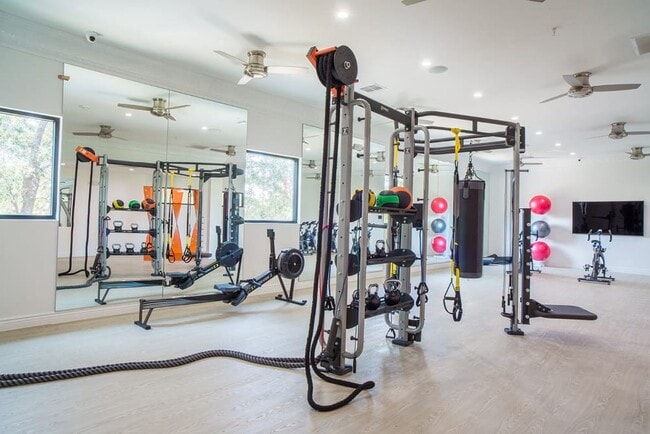 Foto del edificio - Cortland MacArthur