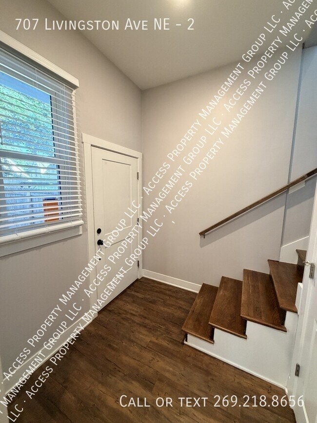 Foto del edificio - 707 Livingston Ave NE