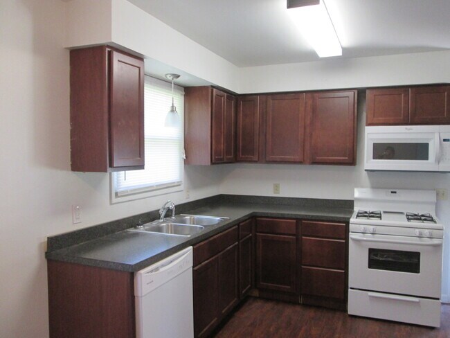 Building Photo - 308 E Howard St