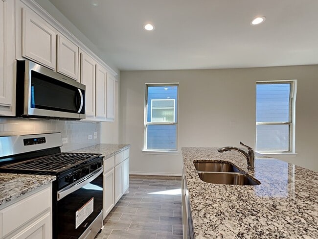 Foto del edificio - 1650 Briar Hunt Dr