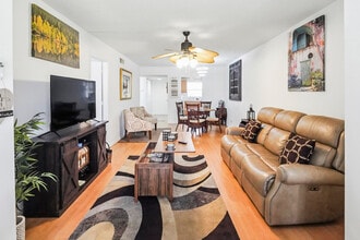 Building Photo - 6650 Royal Palm Blvd