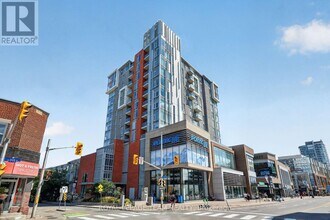 Building Photo - 118 Holmwood Ave
