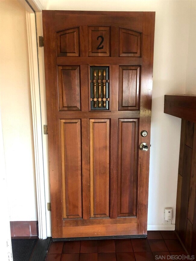 Foto del edificio - 801 Silverado St