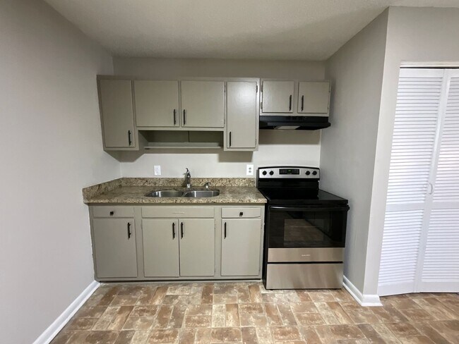 Foto del edificio - Just Listed in northern Winston-Salem! 3 b...