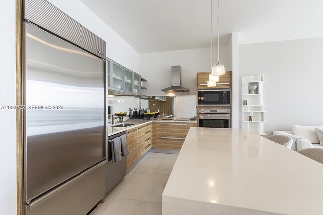 Foto del edificio - 2020 N Bayshore Dr