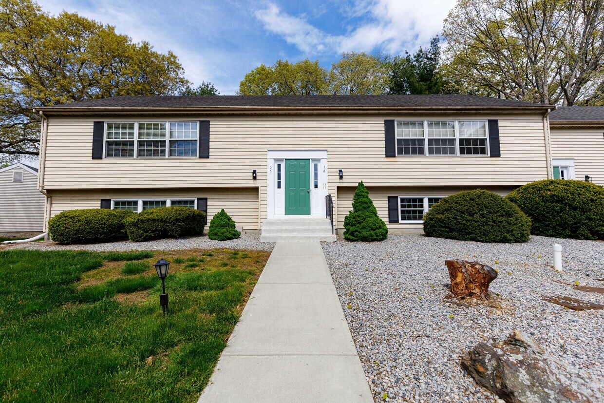Primary Photo - 8 Brantwood Dr
