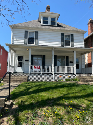Building Photo - 2143 Summit St