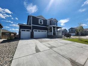 Building Photo - 45802 Red Tail Dr