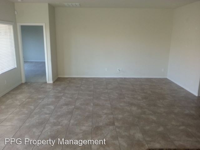 Building Photo - 4 br, 2 bath House - 16770 W Sonora St