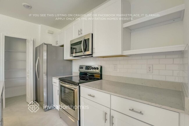 Building Photo - 2035 E Landings Wy