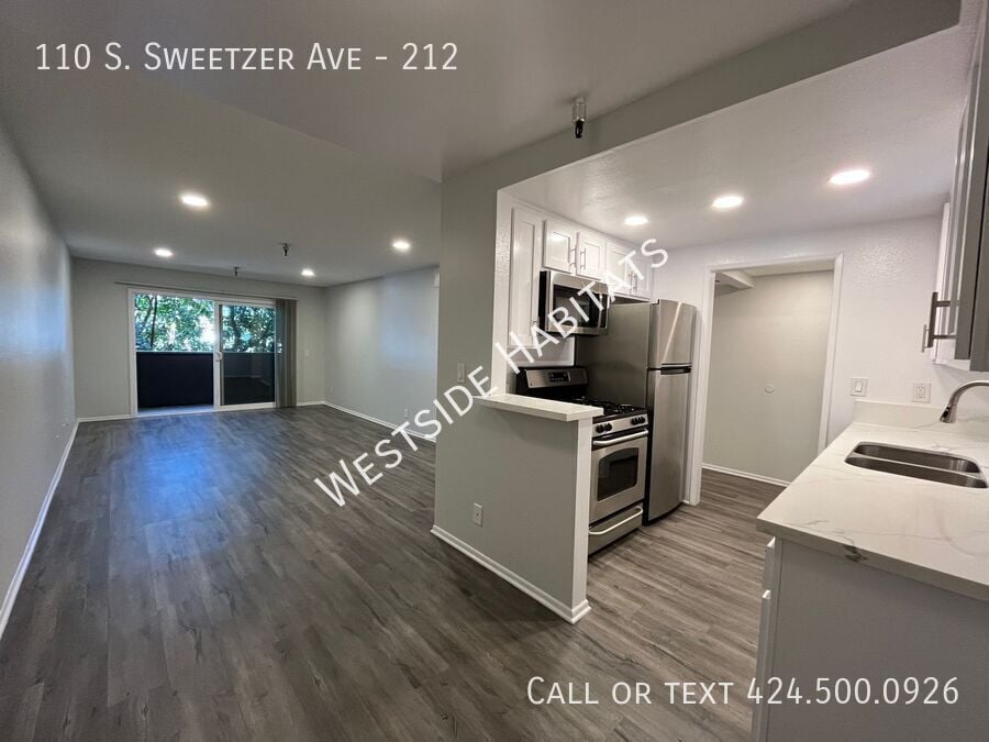 Primary Photo - 110 Sweetzer Ave