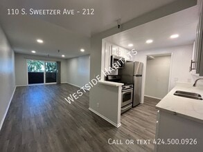 Building Photo - 110 Sweetzer Ave